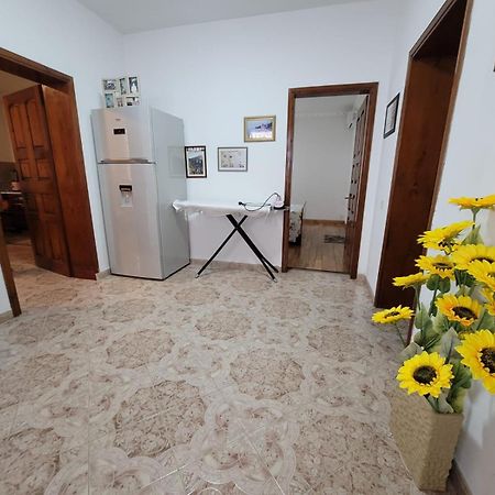 Private Room On A Shared Apartament Near Durres Beach Exteriör bild