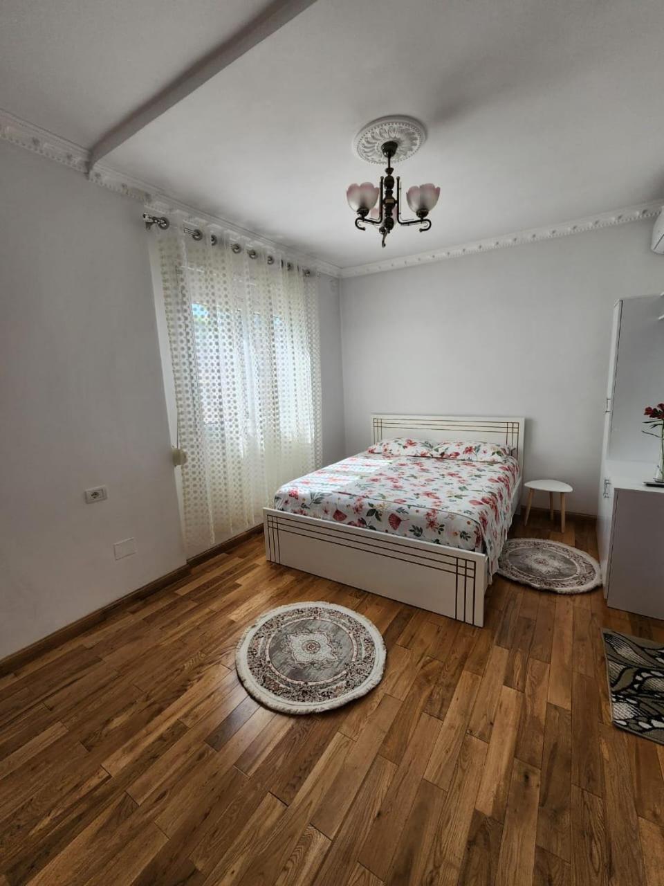 Private Room On A Shared Apartament Near Durres Beach Exteriör bild
