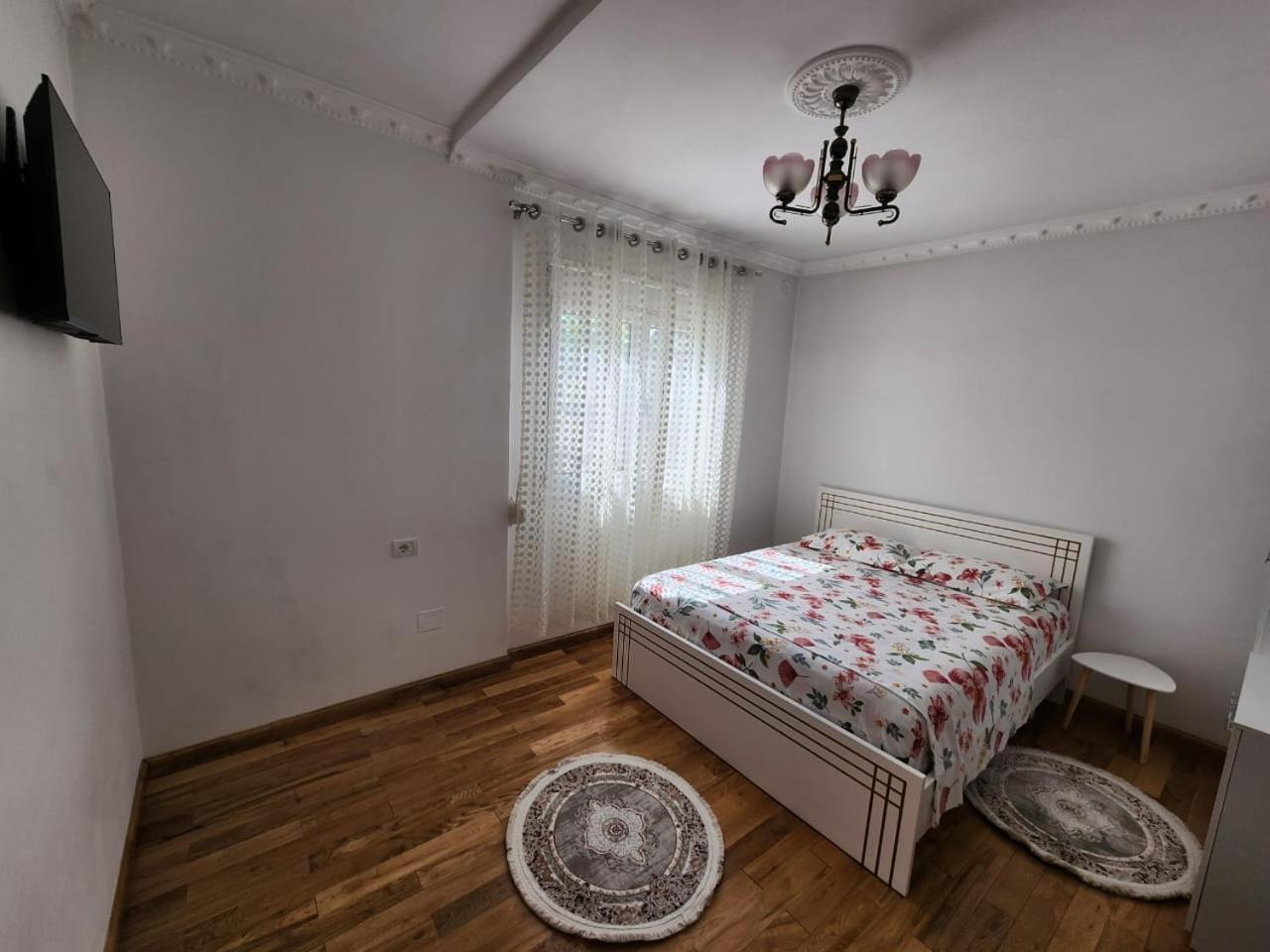 Private Room On A Shared Apartament Near Durres Beach Exteriör bild